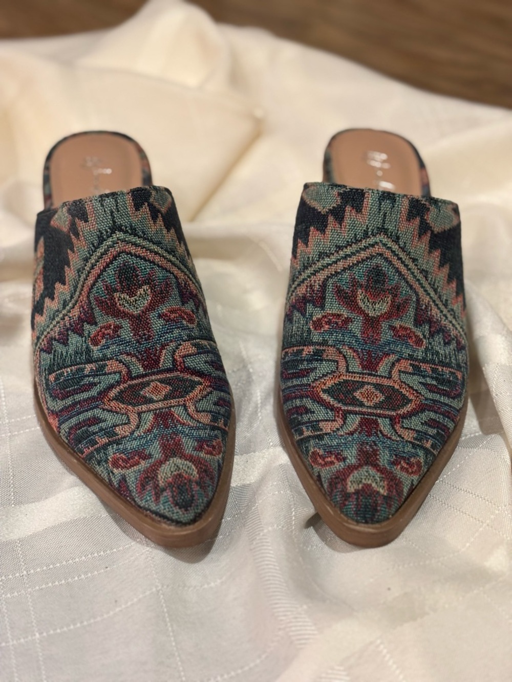 Wonderly Women's Multicolor Aztec Textile Mule Heels - Picture 2 of 6